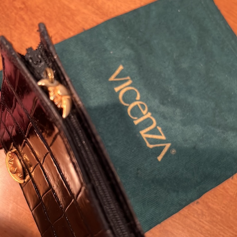 Vintage Vicenza Patent Croc Leather Clutch - Picture 5 of 8